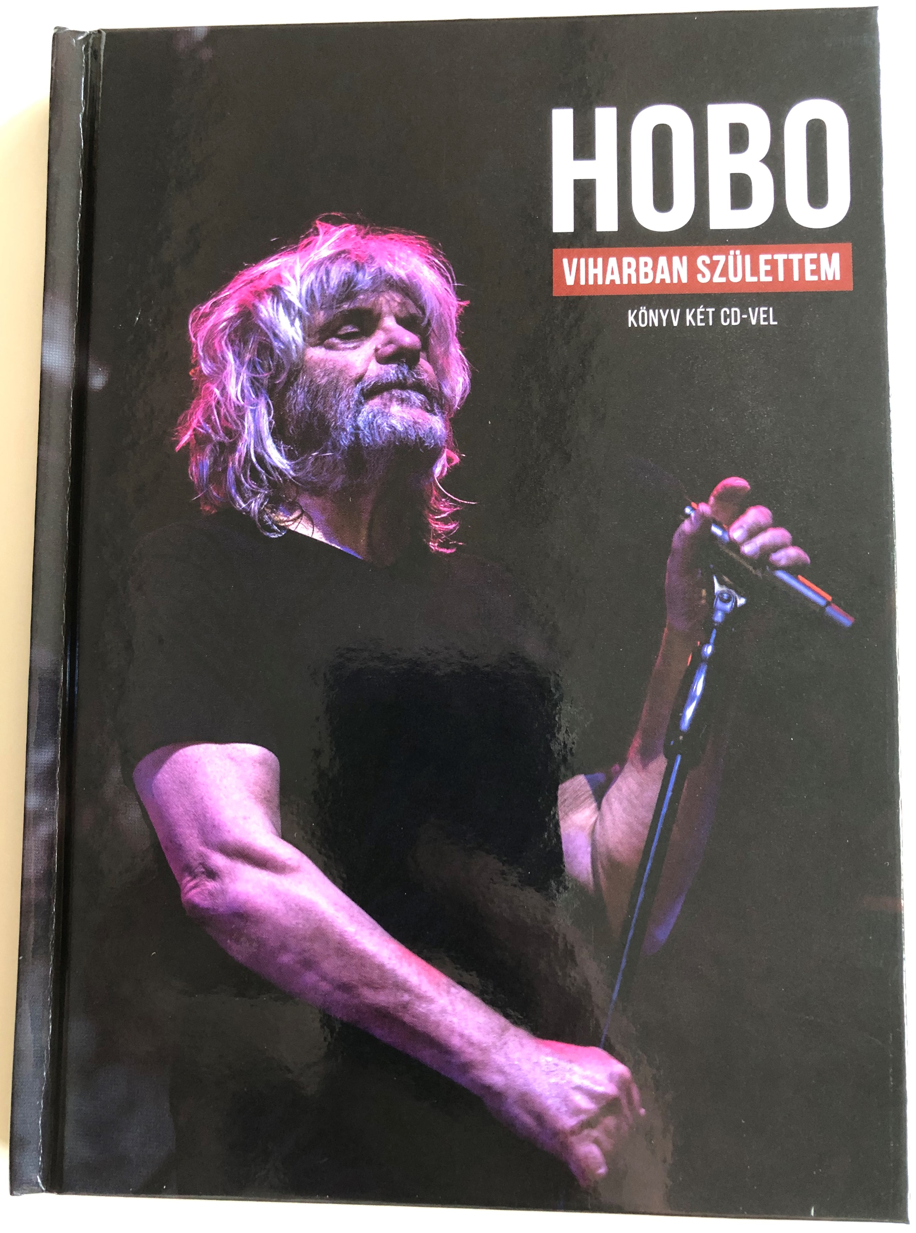Hobo - Viharban Születtem - Book with 2 CDs  1